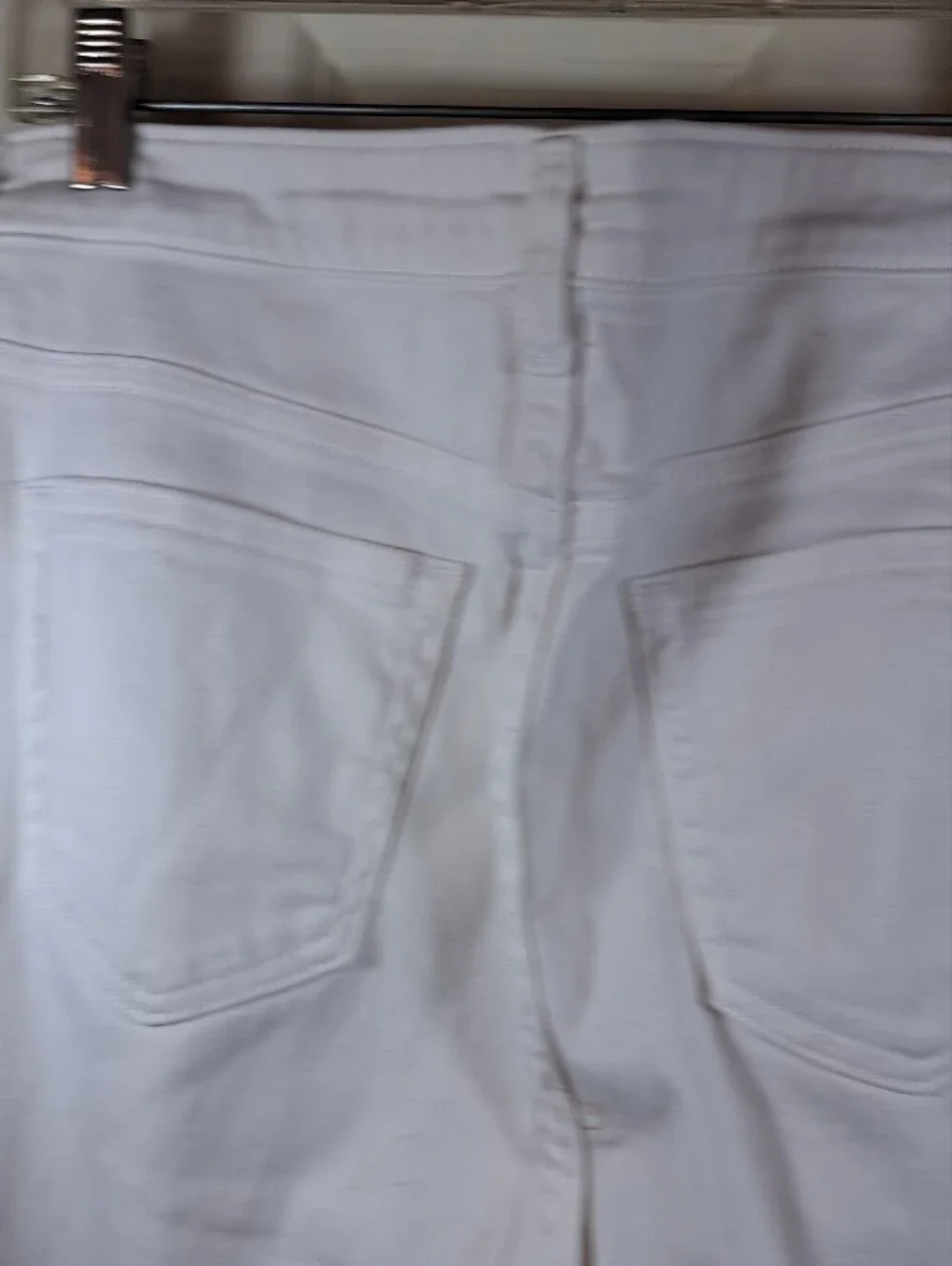 Michael Kors White Skinny Jeans with Gold-Tone Accents